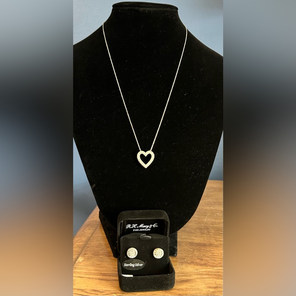 Macys set bridge diamond heart necklace and earrings 1/10 ctw sterling silver